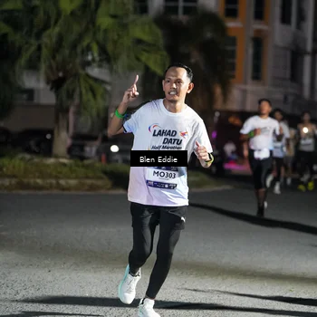 Runner Photo 7802778