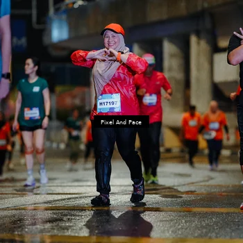Runner Photo 7802788