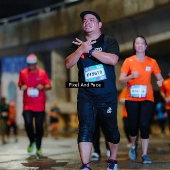 Runner Photo 7802799