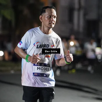 Runner Photo 7802813