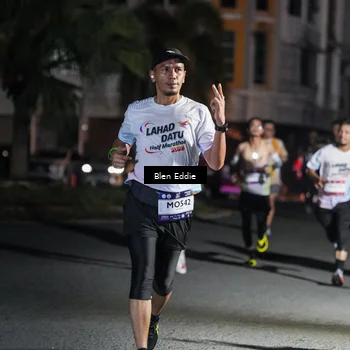 Runner Photo 7802825
