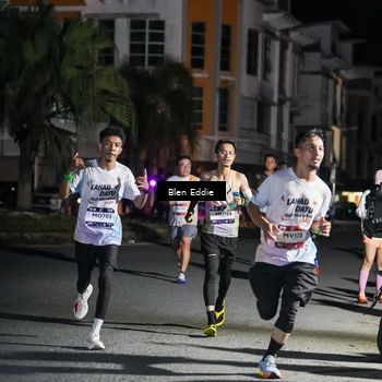 Runner Photo 7802830