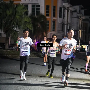Runner Photo 7802833