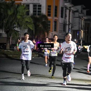 Runner Photo 7802835