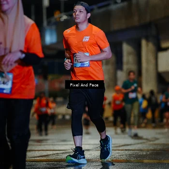 Runner Photo 7802844