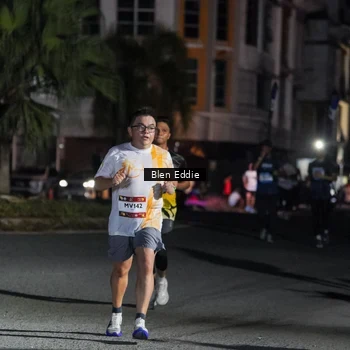 Runner Photo 7802855