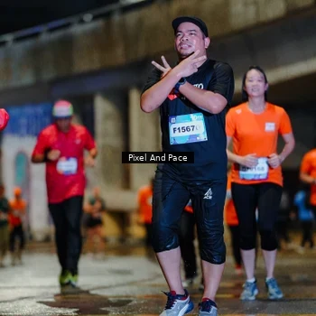 Runner Photo 7802860