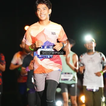 Runner Photo 7802867