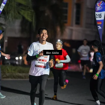 Runner Photo 7802905