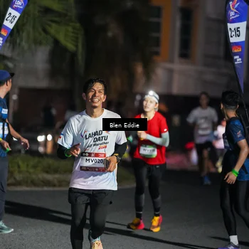 Runner Photo 7802906