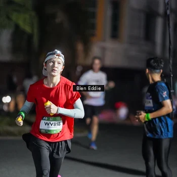 Runner Photo 7802920