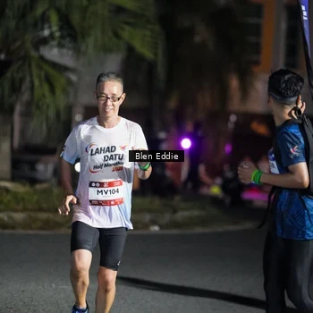 Runner Photo 7802941