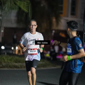 Runner Photo 7802943