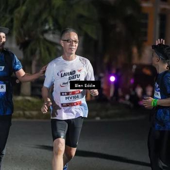 Runner Photo 7802951