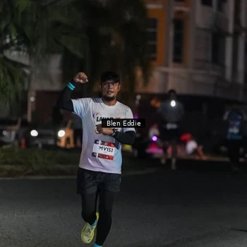 Runner Photo 7802988