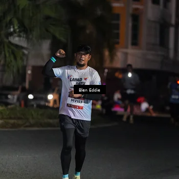 Runner Photo 7802992