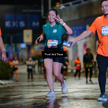 Runner Photo 7802997