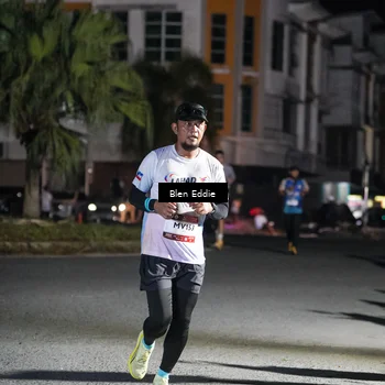 Runner Photo 7803003