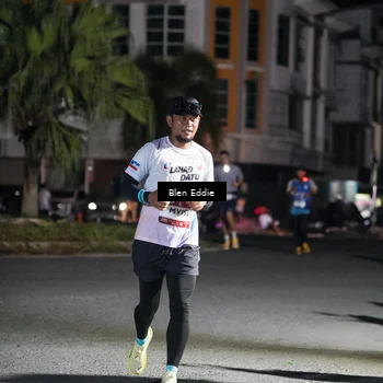 Runner Photo 7803007