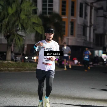 Runner Photo 7803010