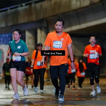 Runner Photo 7803037