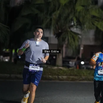 Runner Photo 7803042