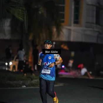 Runner Photo 7803060