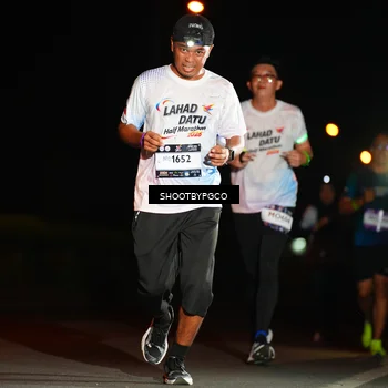 Runner Photo 7803067