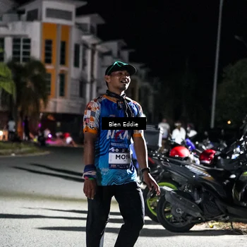 Runner Photo 7803075