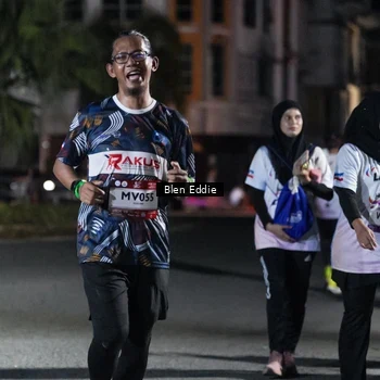 Runner Photo 7803134