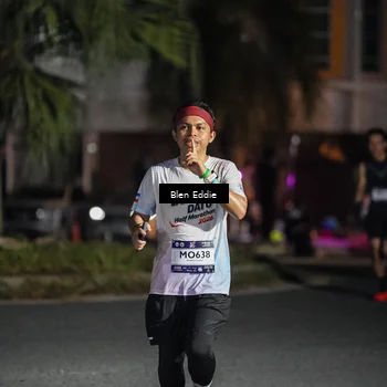 Runner Photo 7803154