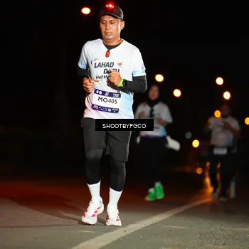 Runner Photo 7803205