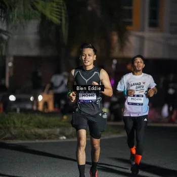 Runner Photo 7803236