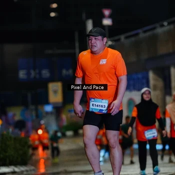 Runner Photo 7803255