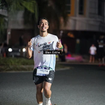 Runner Photo 7803275