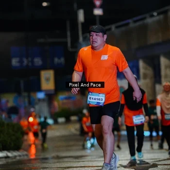 Runner Photo 7803278
