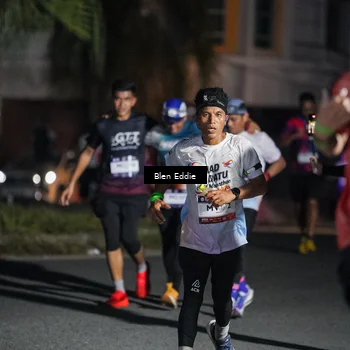Runner Photo 7803300