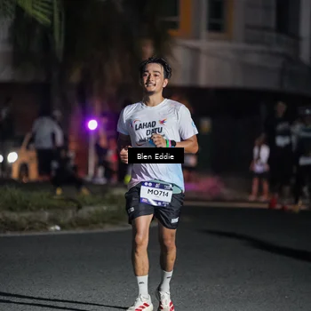 Runner Photo 7803309