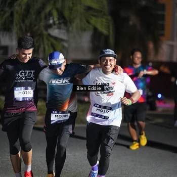 Runner Photo 7803325