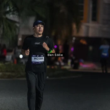 Runner Photo 7803335