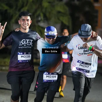 Runner Photo 7803337