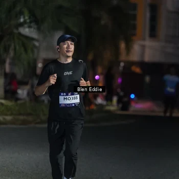 Runner Photo 7803355