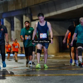 Runner Photo 7803402