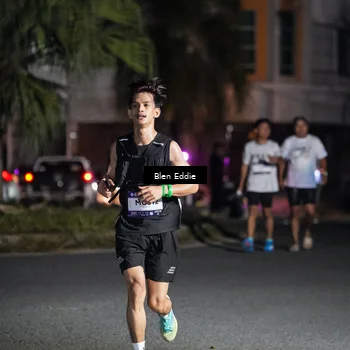 Runner Photo 7803416