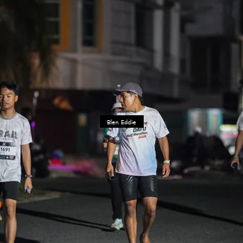 Runner Photo 7803435