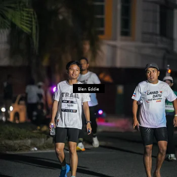 Runner Photo 7803447