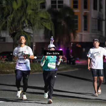 Runner Photo 7803465