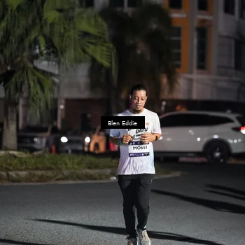 Runner Photo 7803498