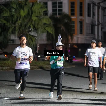 Runner Photo 7803500