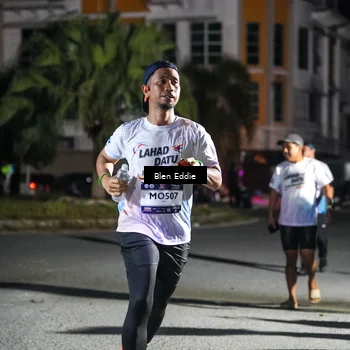 Runner Photo 7803503